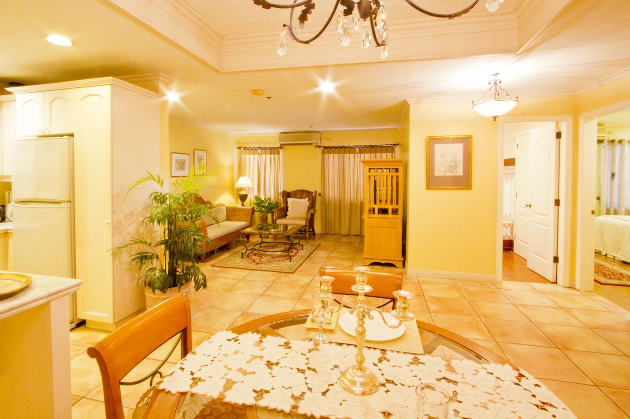 Sophia Suites Residence Hotel Cebu Extérieur photo