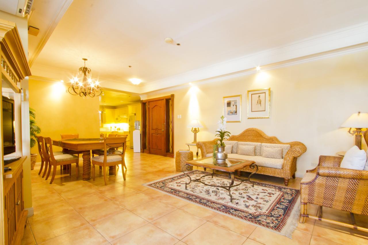 Sophia Suites Residence Hotel Cebu Extérieur photo