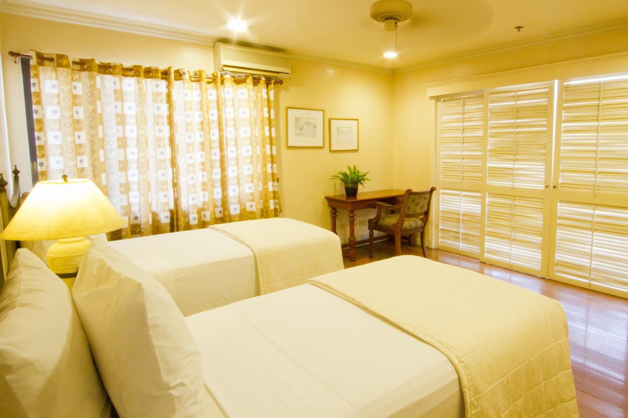 Sophia Suites Residence Hotel Cebu Extérieur photo