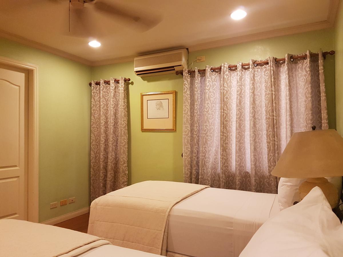Sophia Suites Residence Hotel Cebu Extérieur photo