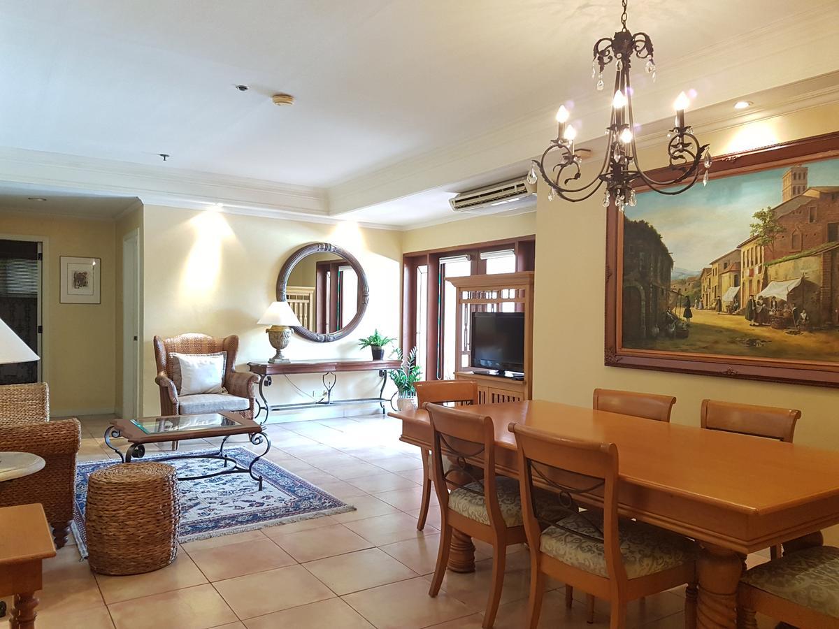Sophia Suites Residence Hotel Cebu Extérieur photo